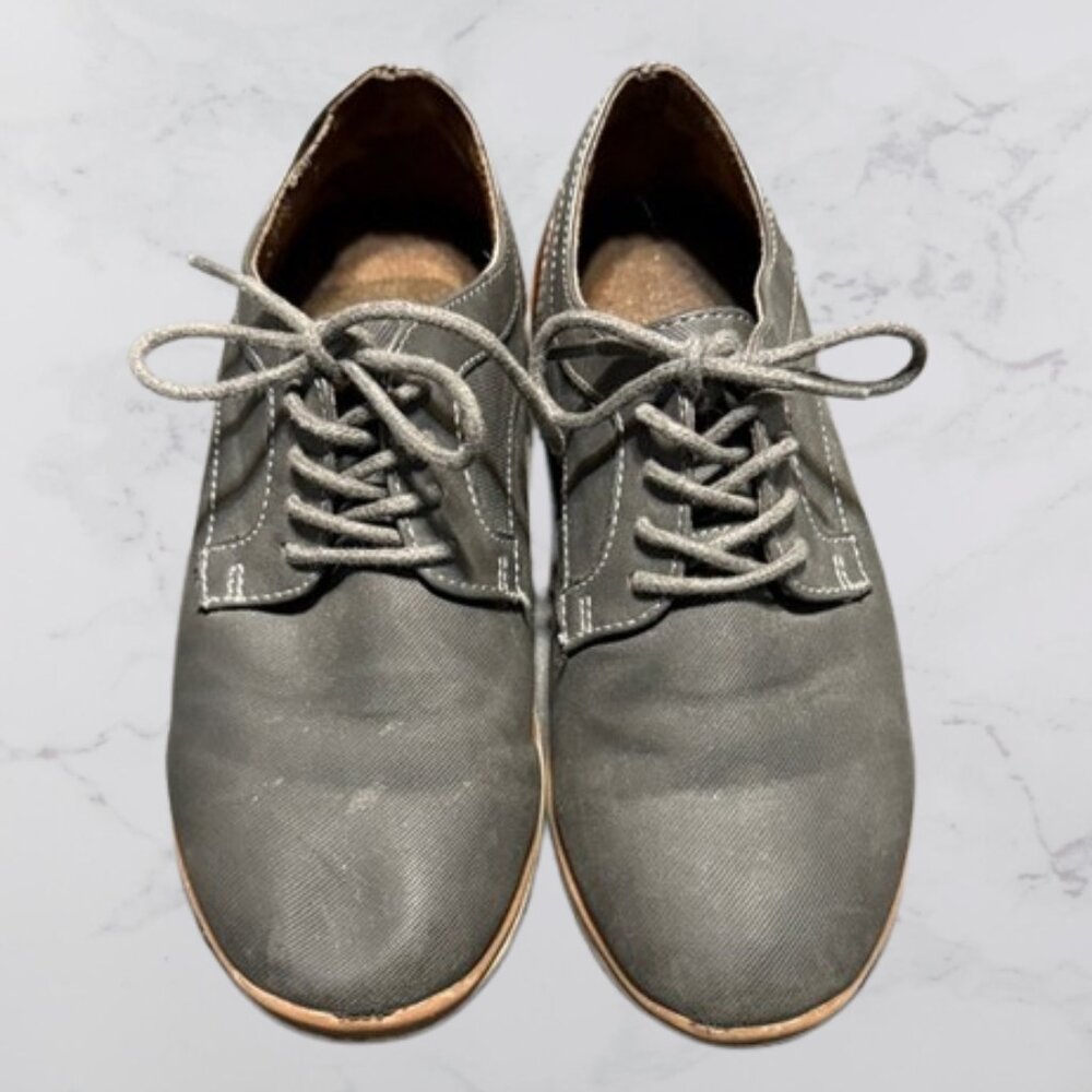 Boy's size 2 Steve Madden Black Oxfords